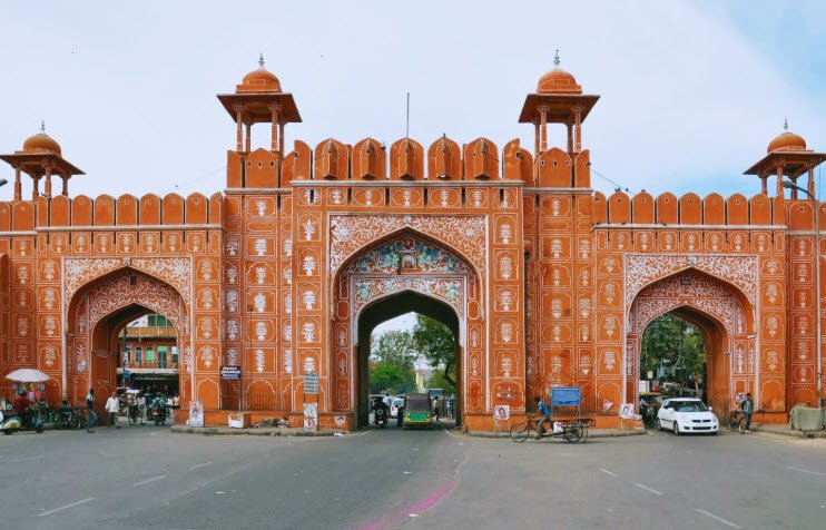 Chand Pol (Moon Gate), Jaipur, Rajasthan - Vushii.com